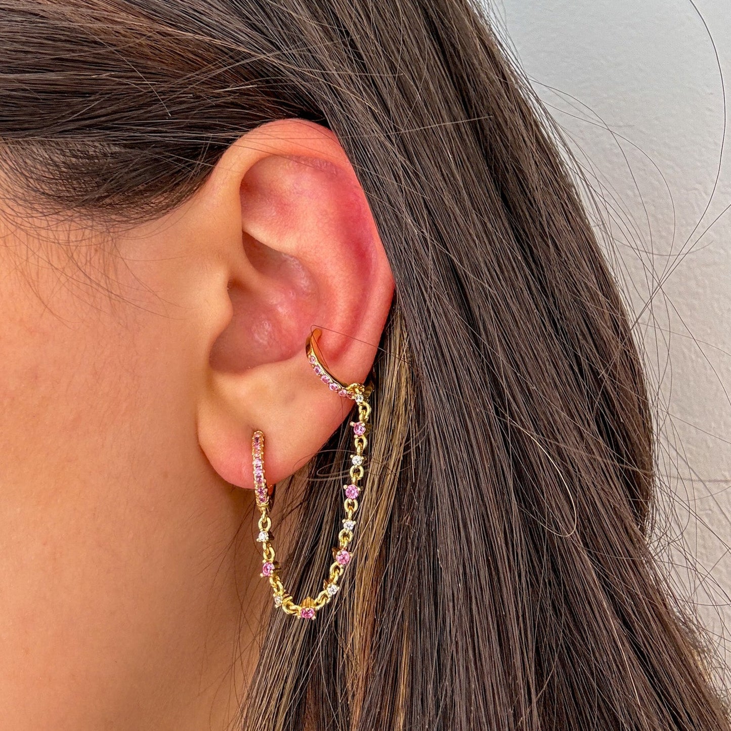 Huggie & Cuff
- Pink